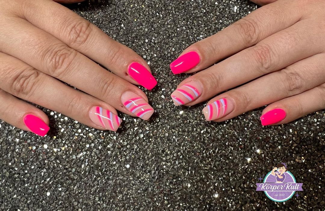 Elegantes Nagelstudio in Göttingen: Stilvolle Pink Maniküre bei Körperkult